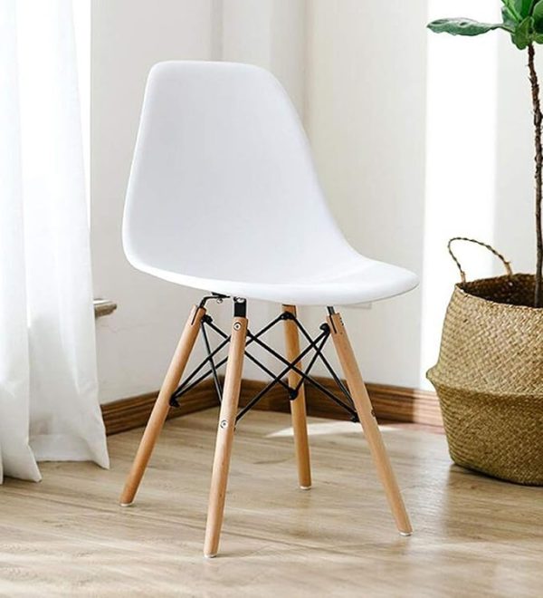 Home Eames Plastic Chair